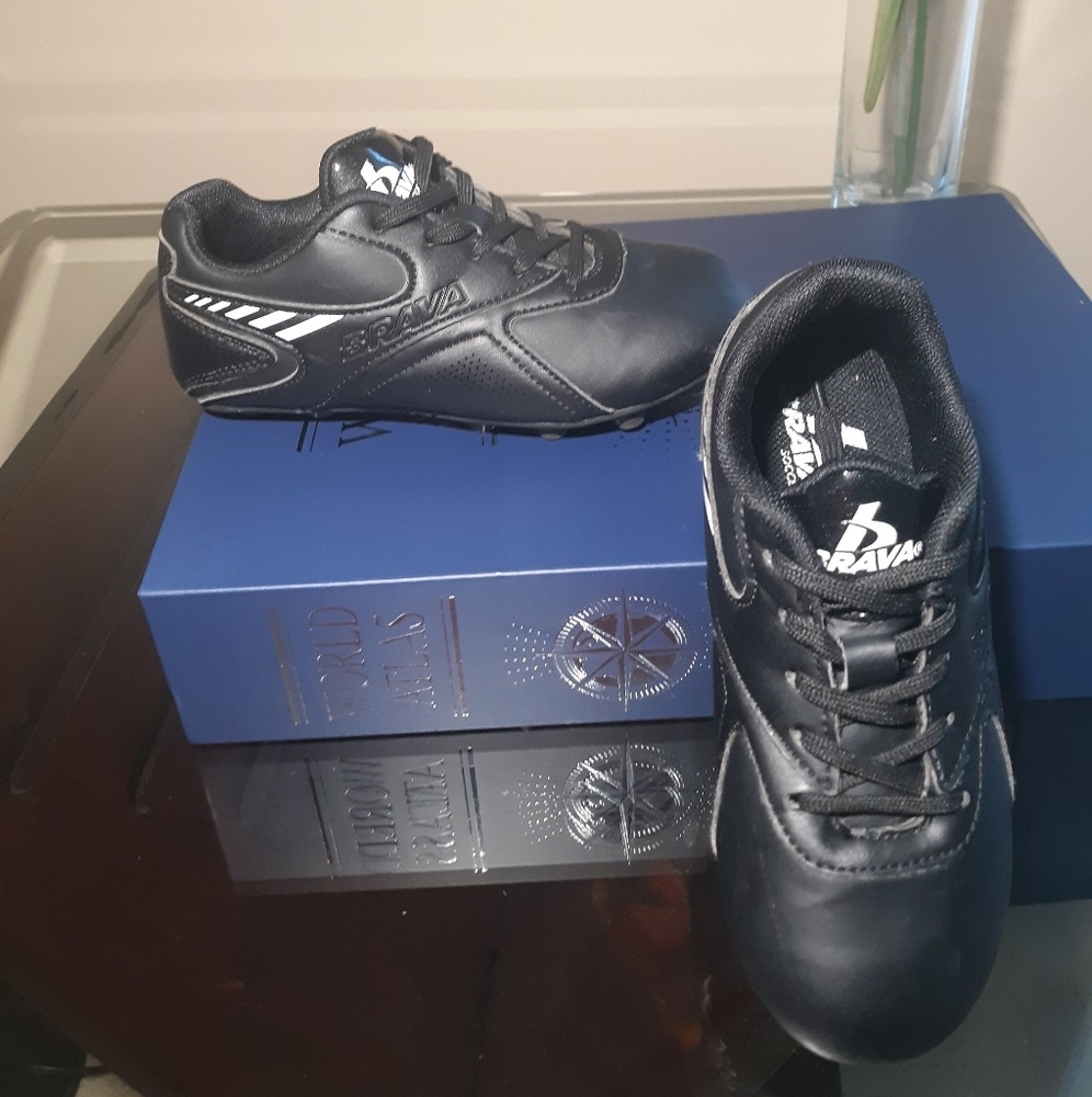 Kids soccer cleats